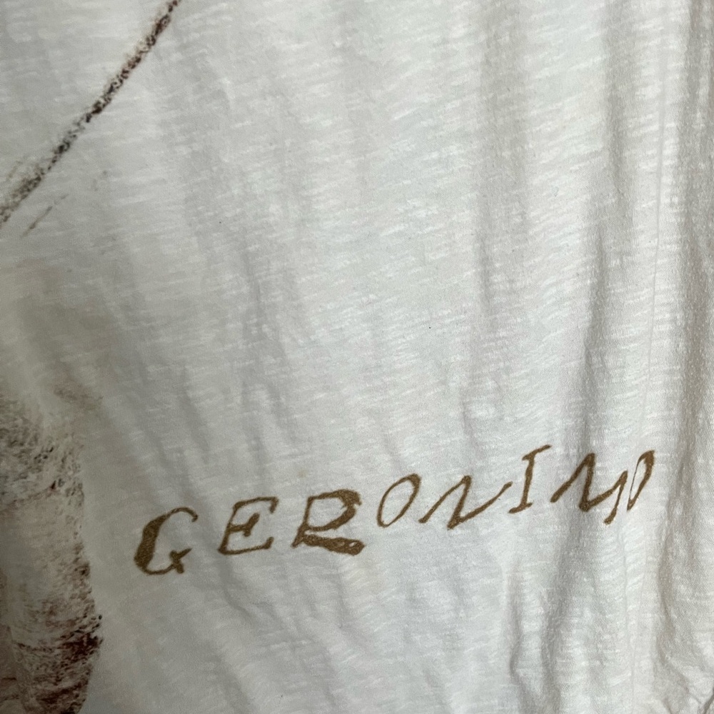 Magnolia Pearl White Graphic Short Sleeve Tee with Red Accents - Picture 5 of 8